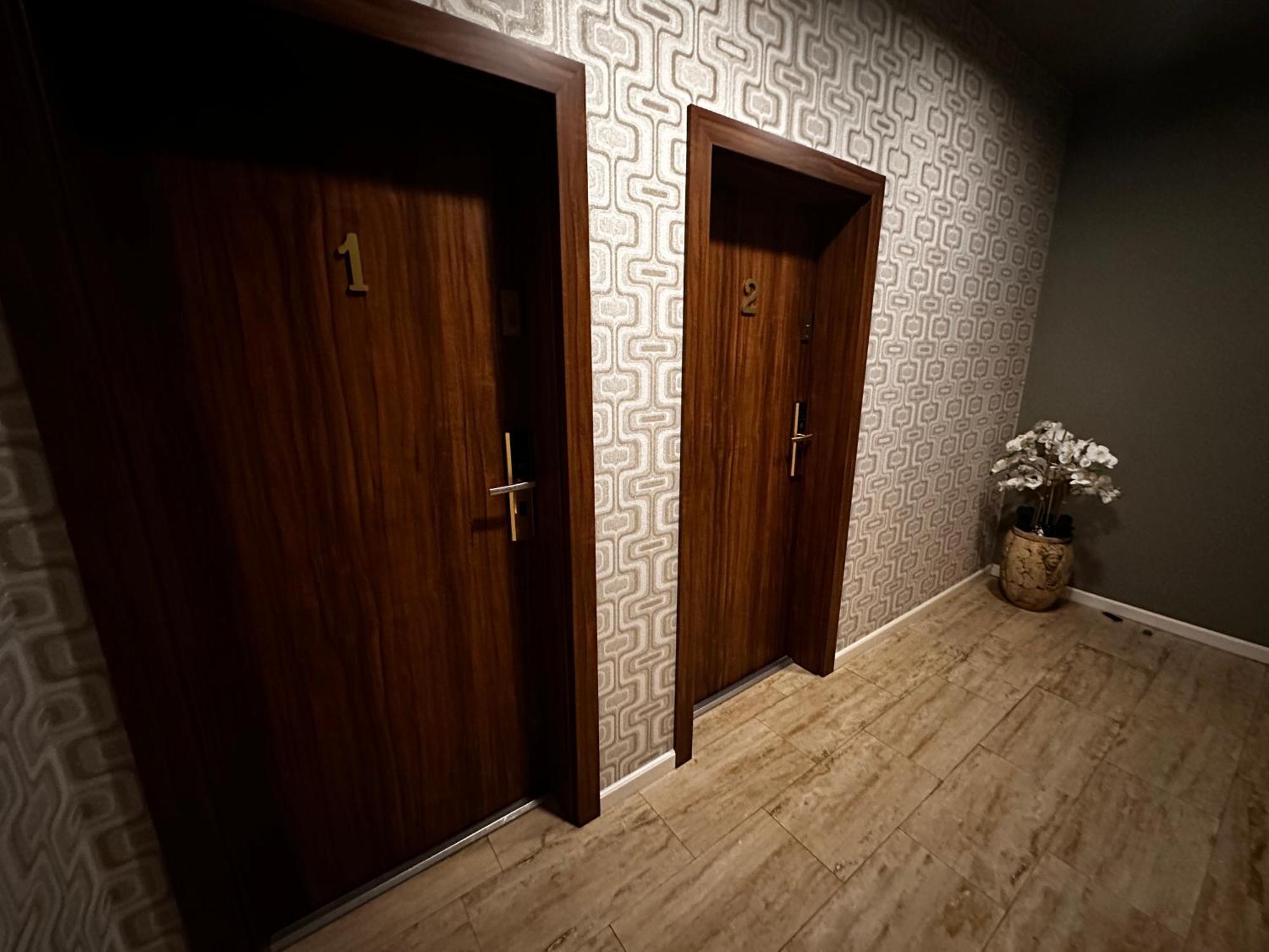 The Residence Central Jacuzzi Boutique (Adults Only) Cluj-Napoca Buitenkant foto
